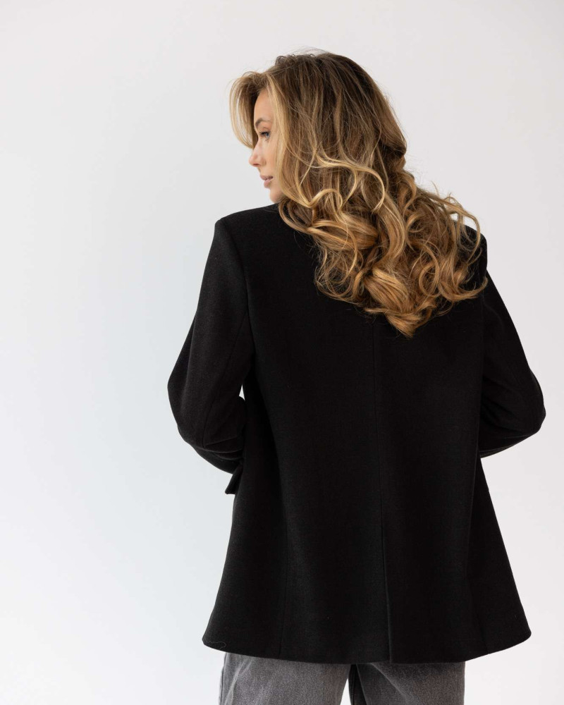 Жакет чорний утеплений L