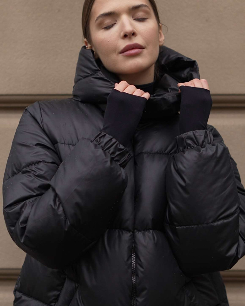 Пуховик Cropped Чорний M