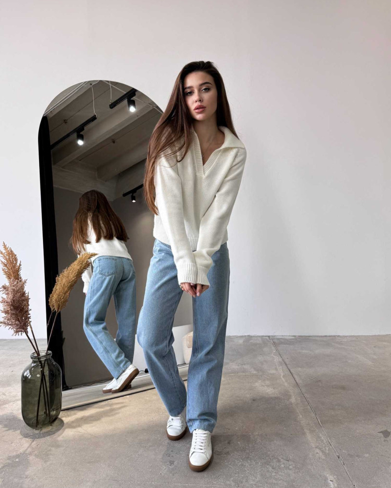 Укорочений поло светр Молочний