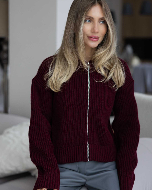 Sweater with a zipper