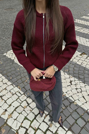 Sweater with a zipper