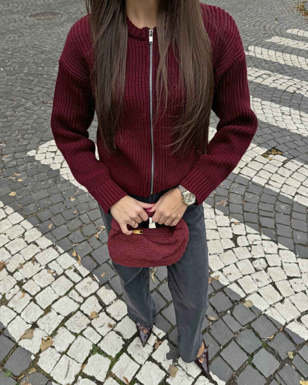 Sweater with a zipper