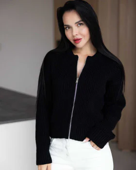 Sweater with a zipper