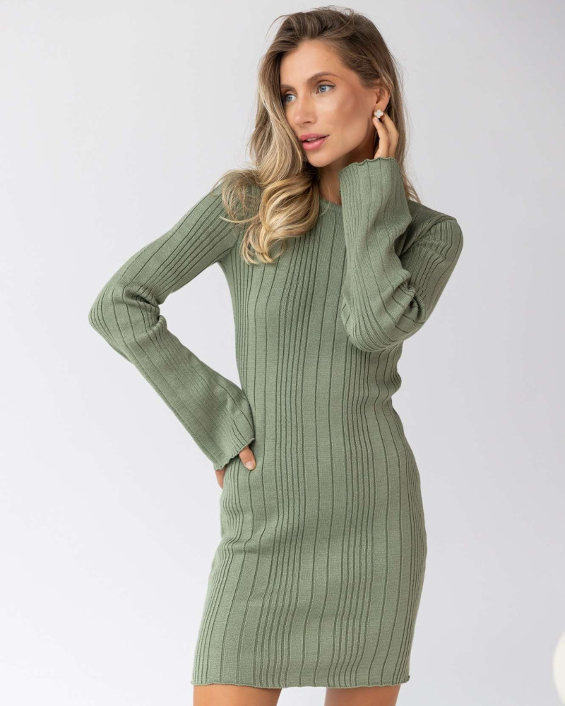 Силуетна в'язана сукня Оливкова