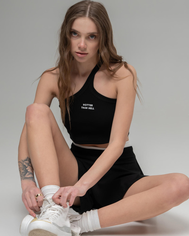 Топ Hotter than hell Чорний