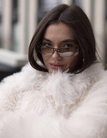 Шуба з довгого еко-хутра Біла S