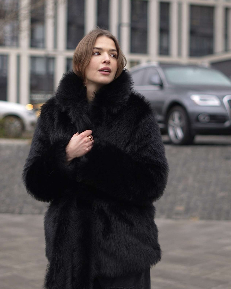 Шуба з довгого еко-хутра Чорна L
